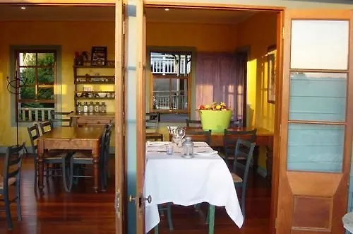 The Spotted Chook And Amelie'S Petite Maison Bed & Breakfast Montville